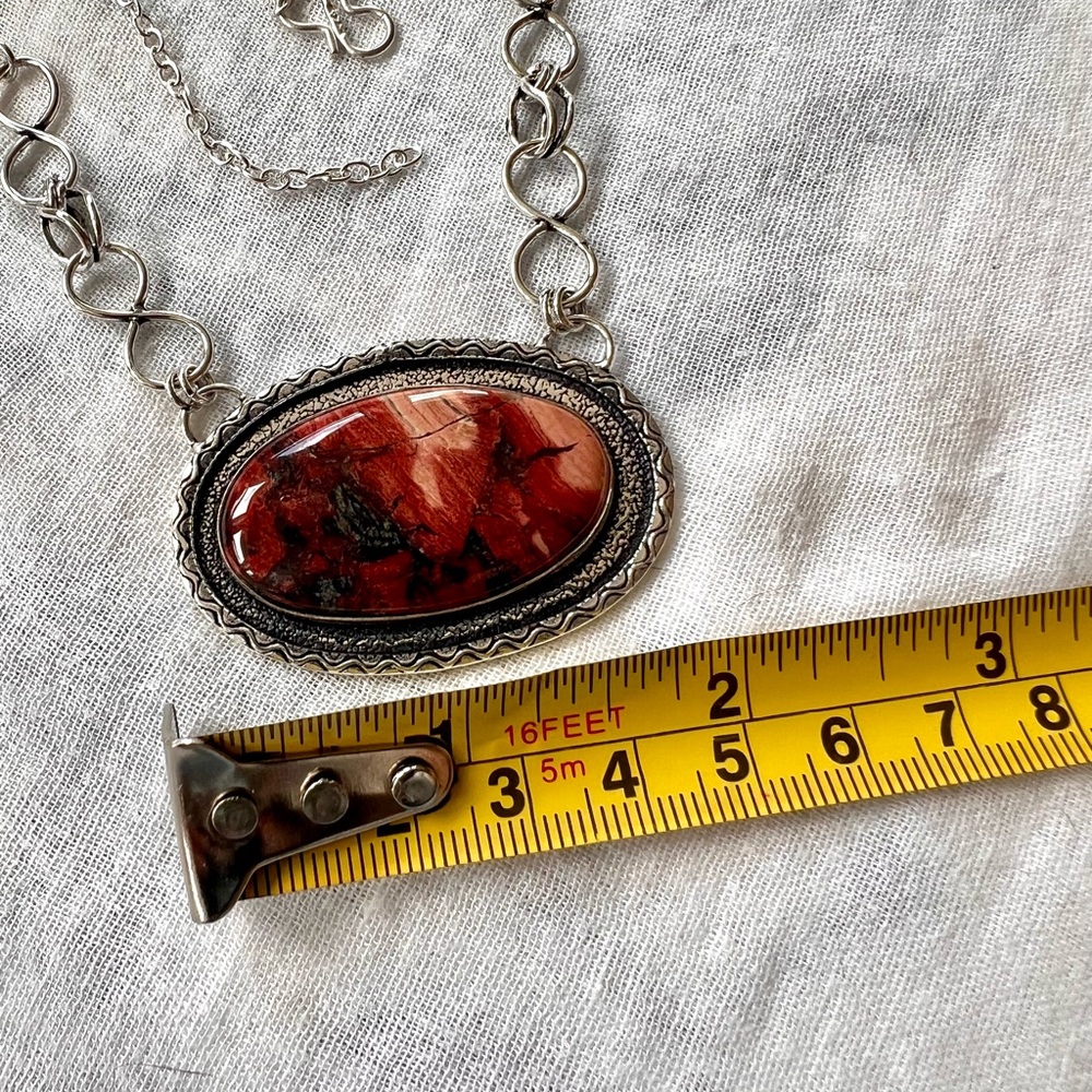 925 Beautiful Rich Red Jasper Pendant Necklace - Picture 5 of 9